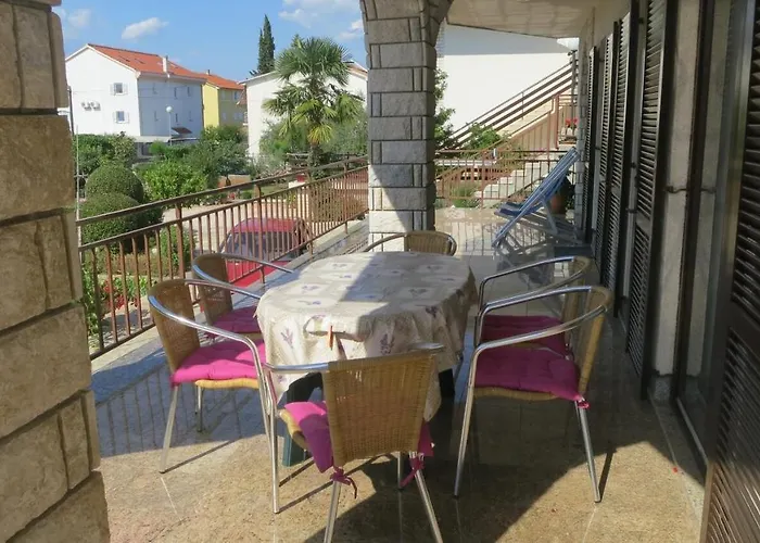 Appartement With A Parking Space Malinska, Krk - 19296